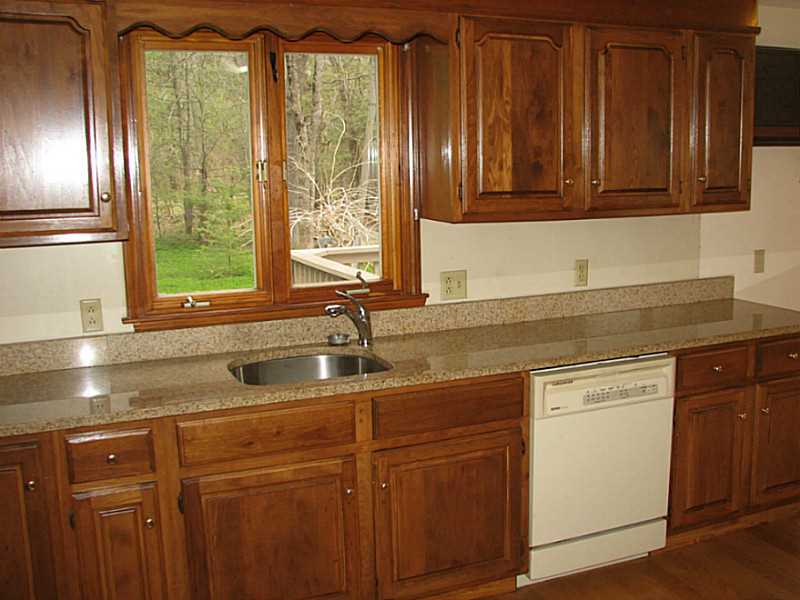 20 Reservoir Road Cumberland, RI 02864 - Photo 6 of 25 Kitchen.