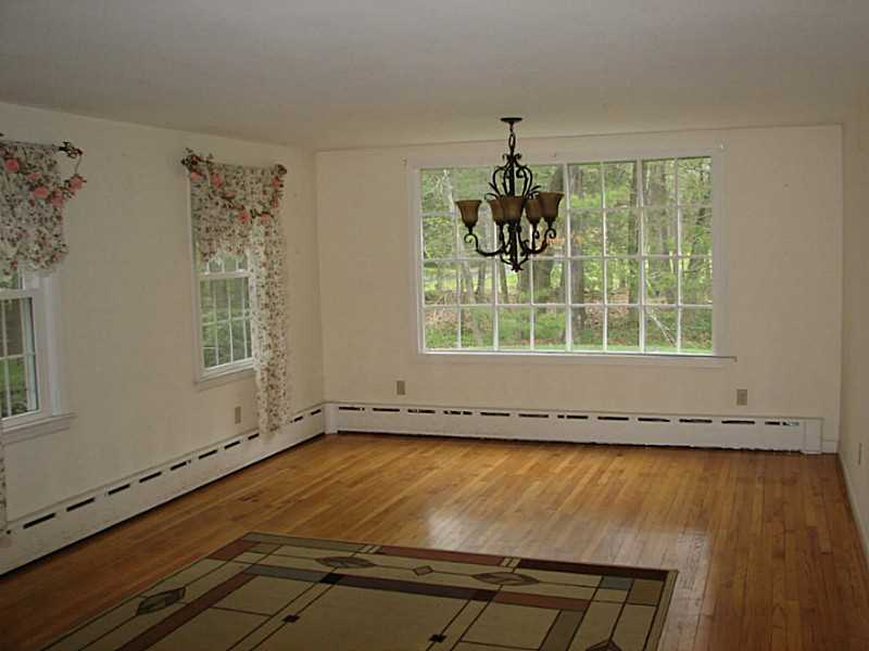 20 Reservoir Road Cumberland, RI 02864 - Photo 8 of 25 Dining Room.