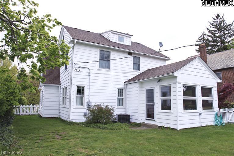 15818 Chadbourne Road Cleveland, OH 44120 - Photo 21 of 23 Gallery Image 21