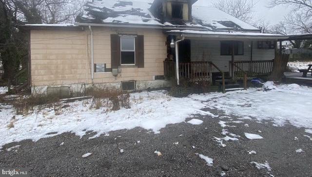 4016 Annapolis Road Baltimore, MD 21227 - Photo 2 of 8 a view of a house with a yard