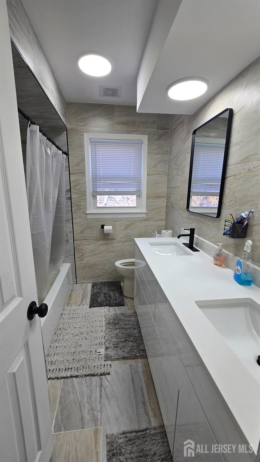 7 Stradford Road Sayreville, NJ 08859 - Photo 26 of 38