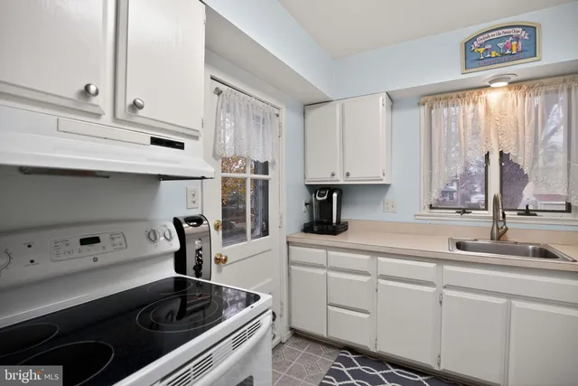 $369,900 | 342 Cricket Avenue, Glenside, PA 19038