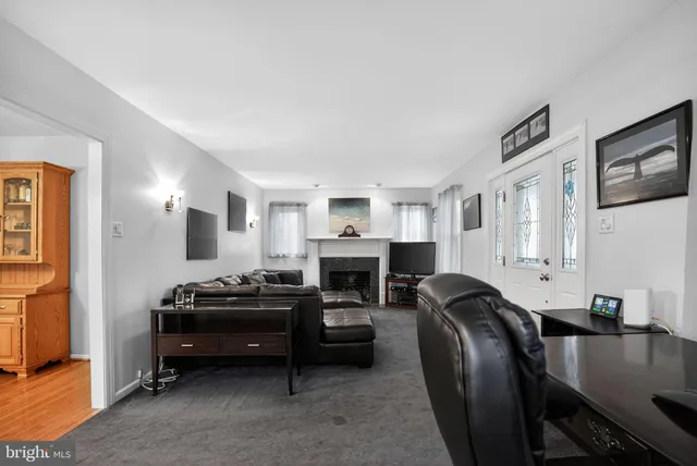 $369,900 | 342 Cricket Avenue, Glenside, PA 19038