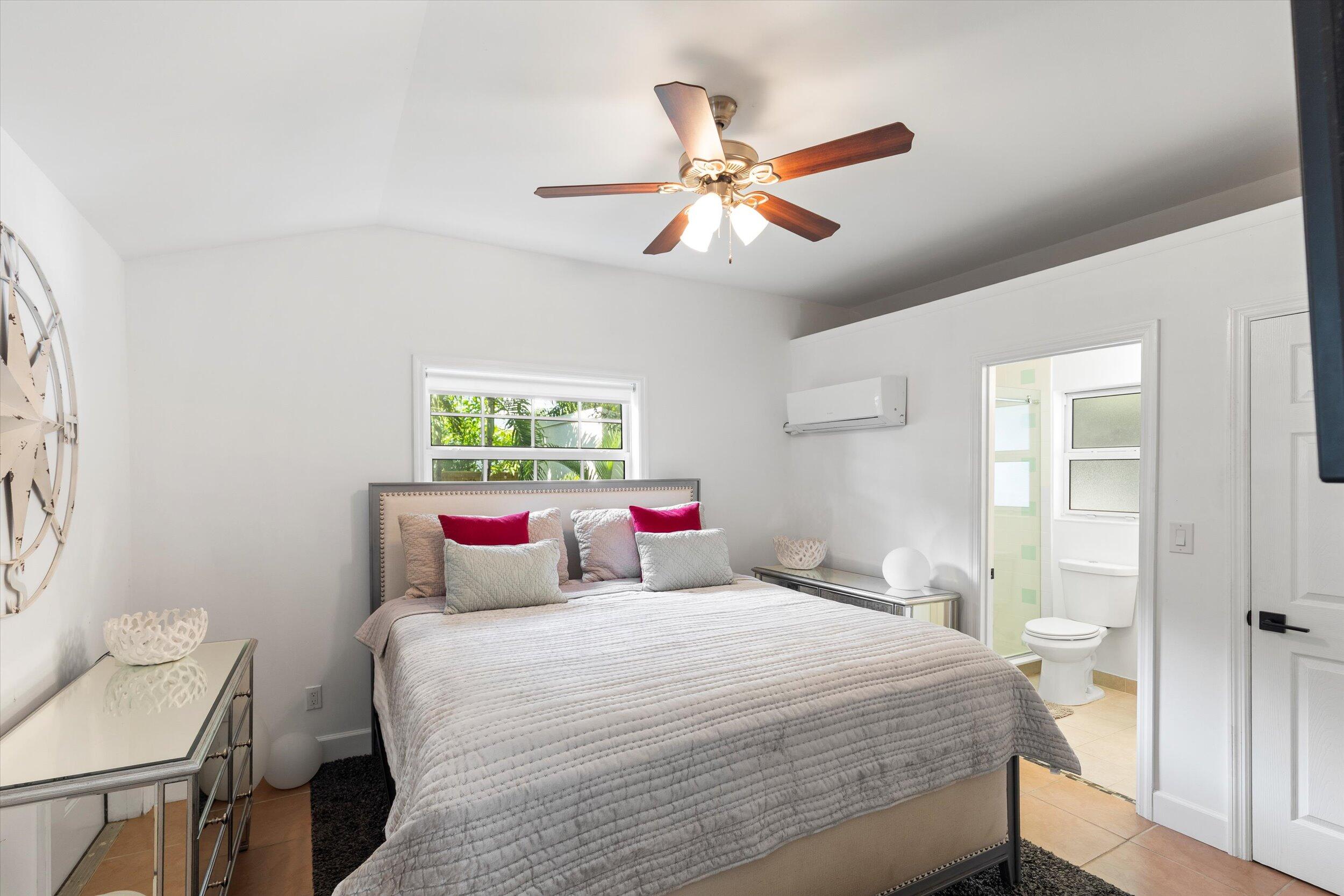 2105 Fogarty Avenue Key West, FL 33040 - Photo 33 of 46 33-033