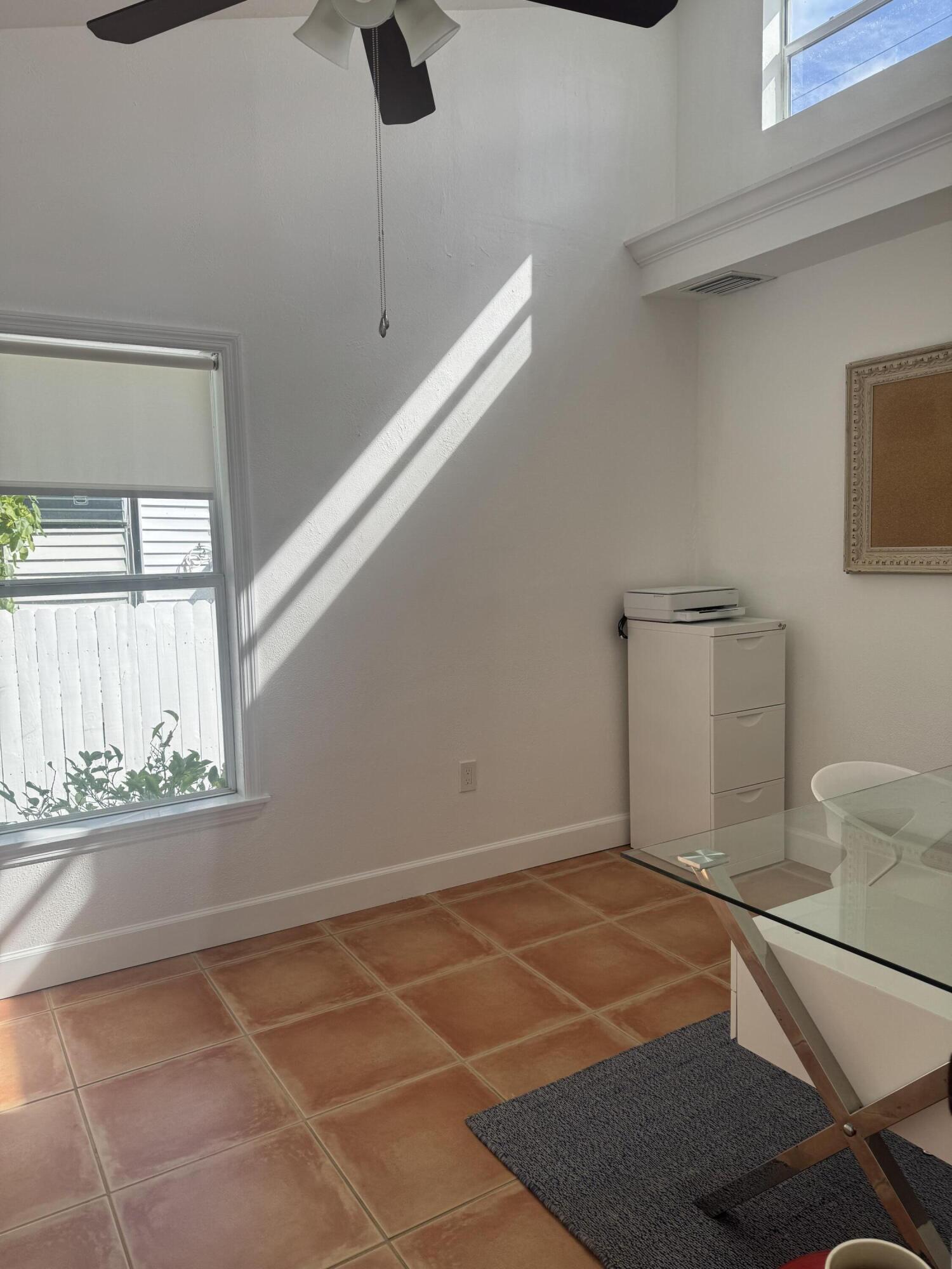 2105 Fogarty Avenue Key West, FL 33040 - Photo 35 of 46 IMG_7675