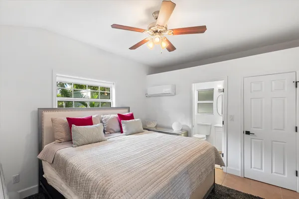 $1,295,000 | 2105 Fogarty Avenue, Key West, FL 33040