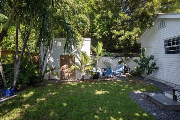 $1,295,000 | 2105 Fogarty Avenue, Key West, FL 33040