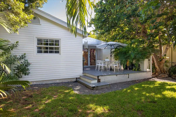 $1,295,000 | 2105 Fogarty Avenue, Key West, FL 33040