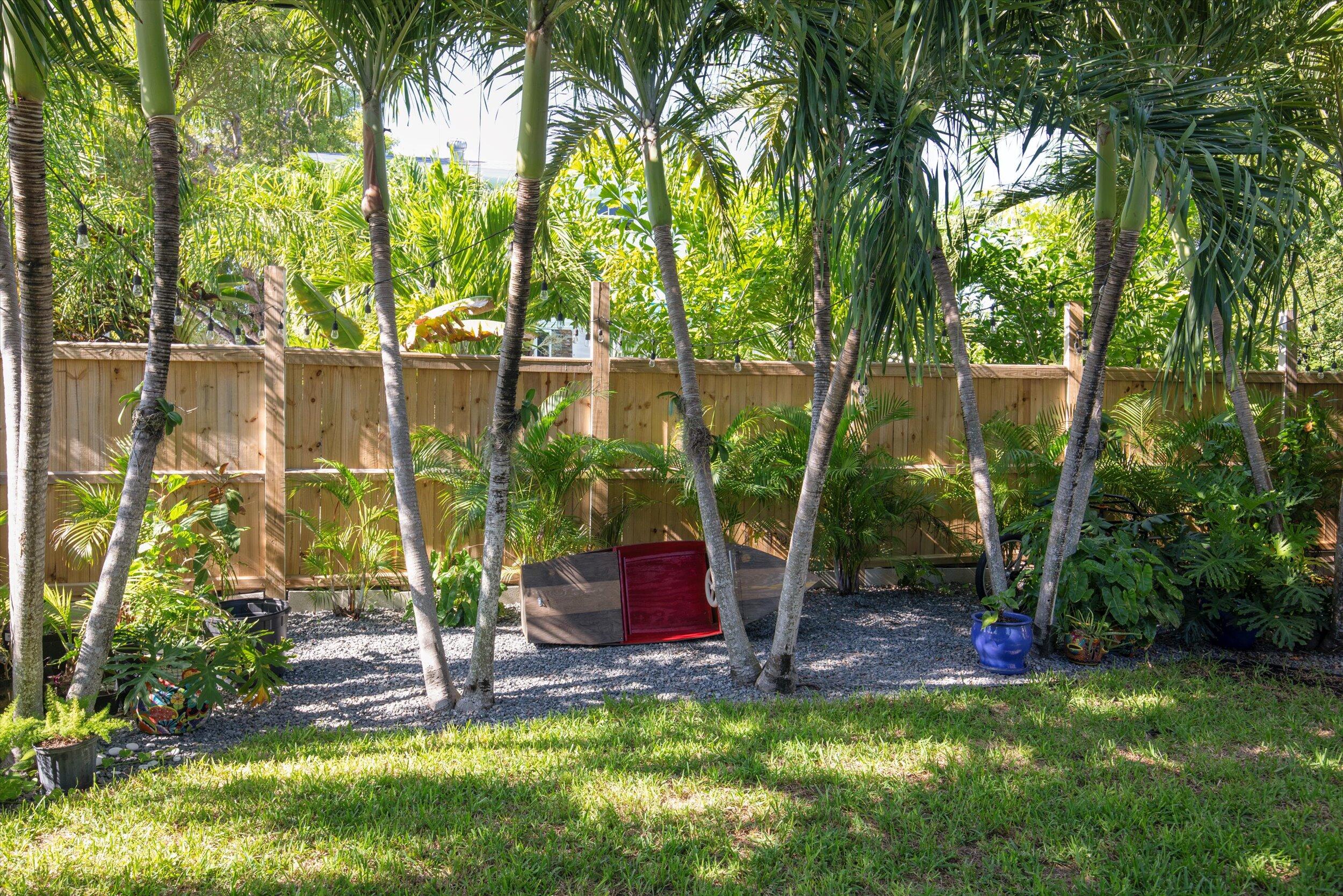 2105 Fogarty Avenue Key West, FL 33040 - Photo 45 of 46 44-044