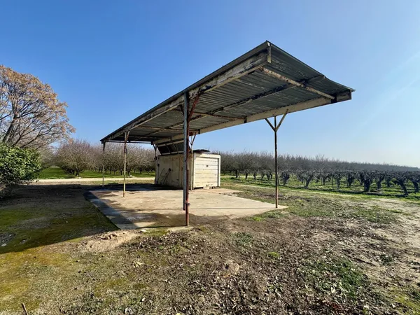 $625,000 | 17617 West Belmont Avenue, Kerman, CA 93630