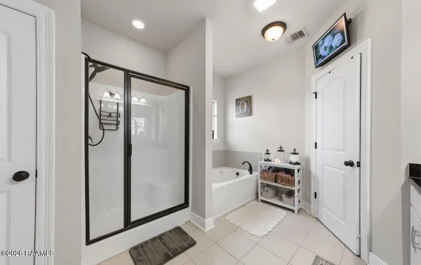 $332,000 | 310 Cascade Water Lane, Broussard, LA 70518