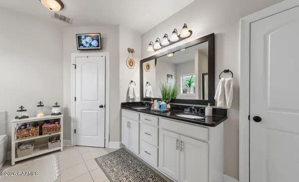 $332,000 | 310 Cascade Water Lane, Broussard, LA 70518