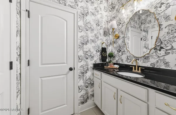 $332,000 | 310 Cascade Water Lane, Broussard, LA 70518