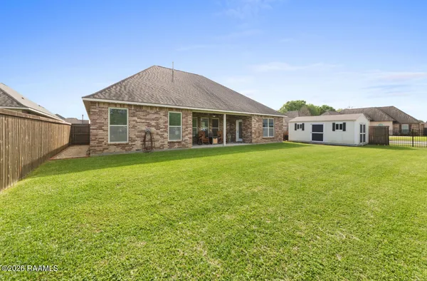 $332,000 | 310 Cascade Water Lane, Broussard, LA 70518