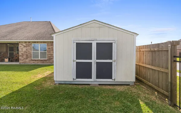 $332,000 | 310 Cascade Water Lane, Broussard, LA 70518