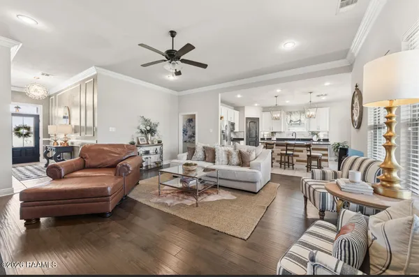 $332,000 | 310 Cascade Water Lane, Broussard, LA 70518