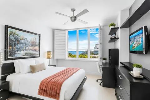 $620,000 | 888 Brickell Key Drive, Unit 1002, Miami, FL 33131