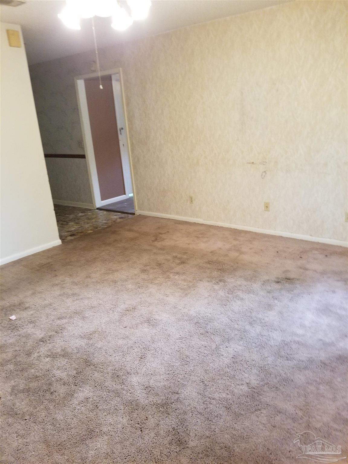 5389 Jenny Circle Pace, FL 32571 - Photo 2 of 18