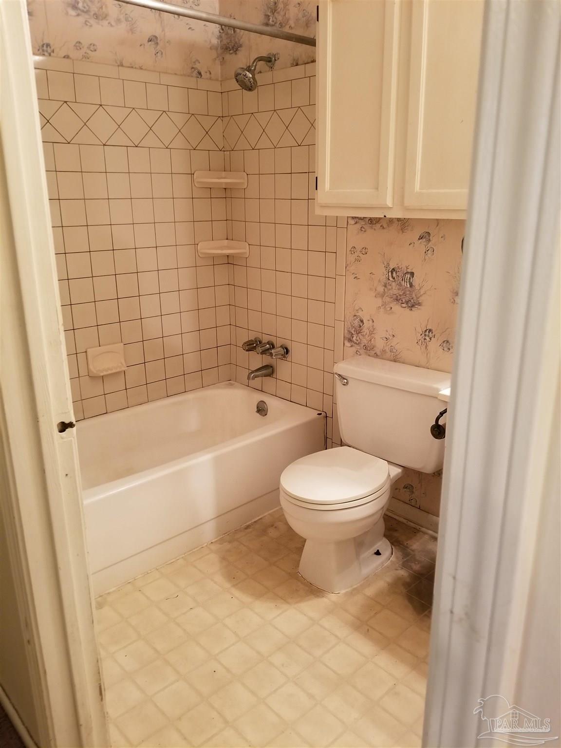 5389 Jenny Circle Pace, FL 32571 - Photo 9 of 18