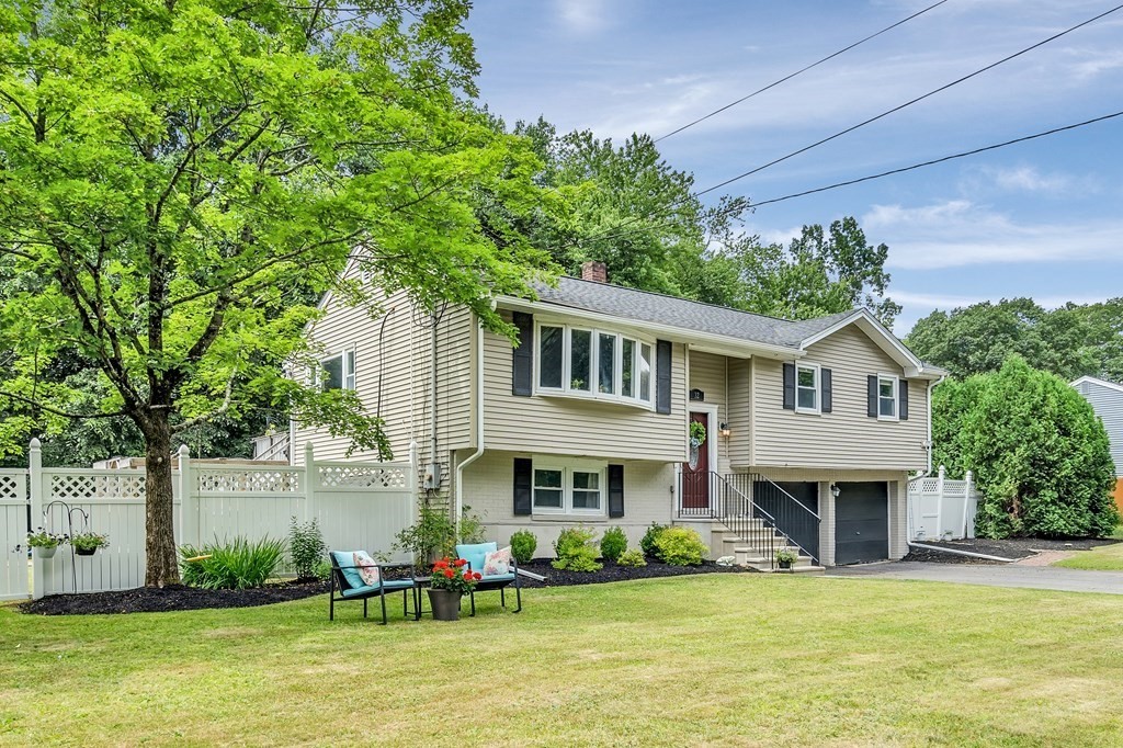 32 Dix Road, Maynard, MA 01754 Compass