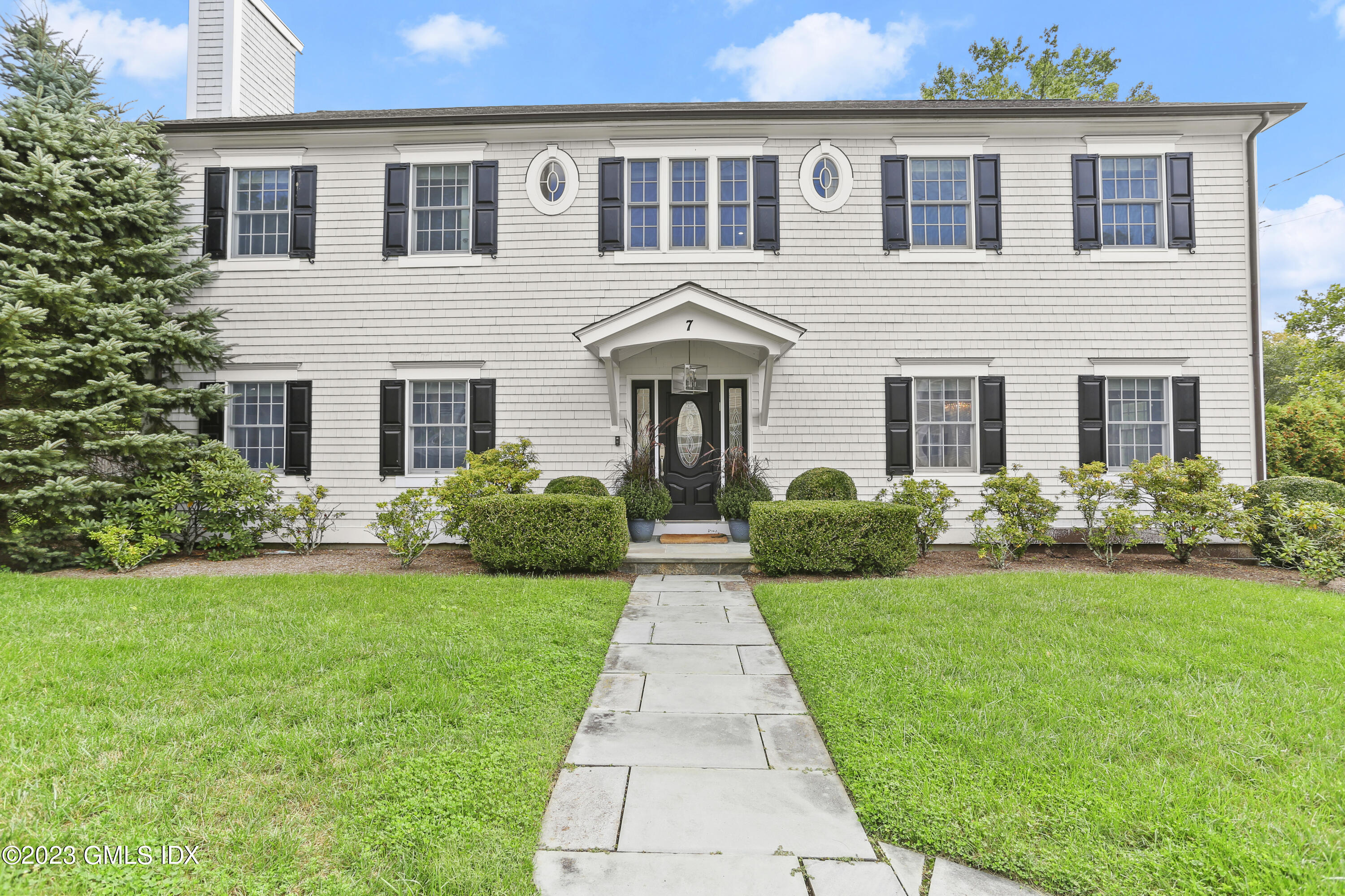 7 Chestnut Street Cos Cob, CT 06807 - Photo 1 of 37 7 Chestnut St Cos Cob CT 06807-print-002