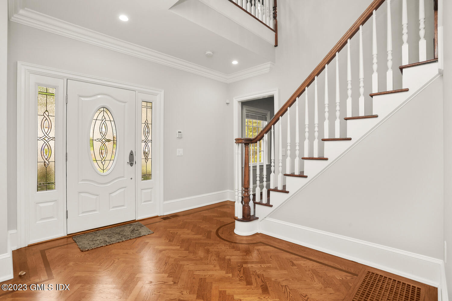 7 Chestnut Street Cos Cob, CT 06807 - Photo 2 of 37 7 Chestnut St Cos Cob CT 06807-large-004
