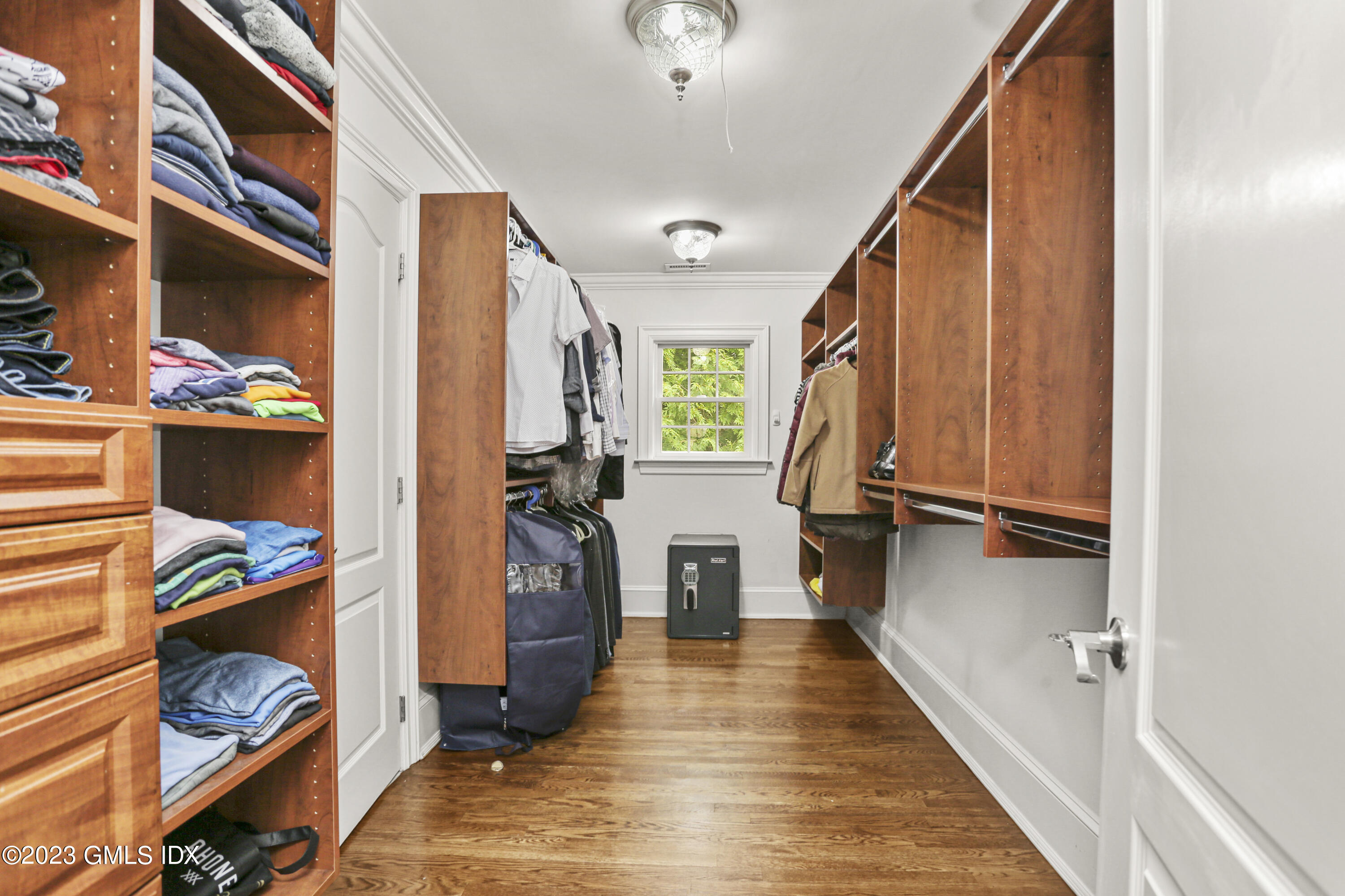 7 Chestnut Street Cos Cob, CT 06807 - Photo 26 of 37 7 Chestnut St Cos Cob CT 06807-print-041
