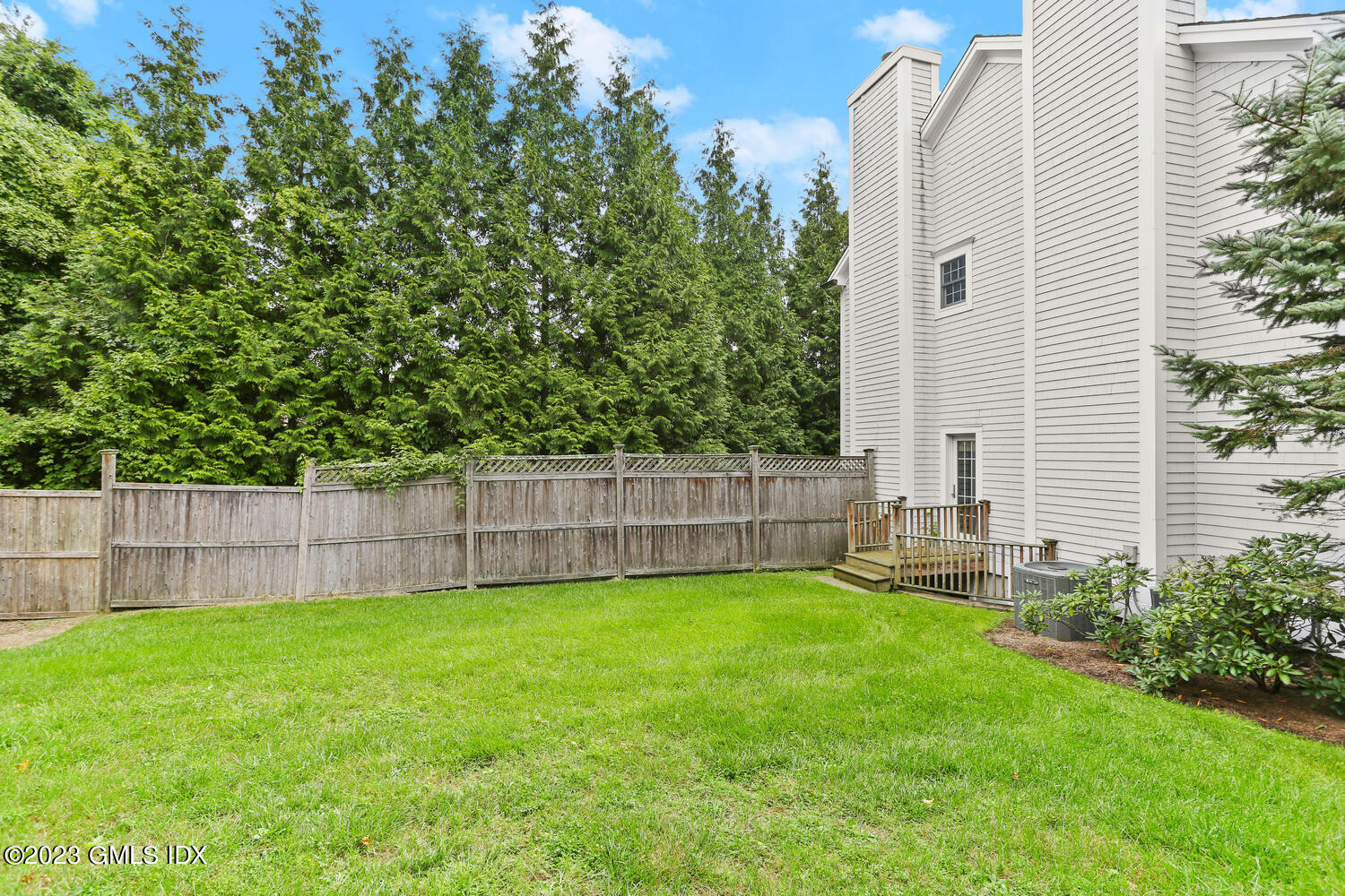 7 Chestnut Street Cos Cob, CT 06807 - Photo 33 of 37 7 Chestnut St Cos Cob CT 06807-large-049