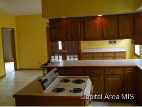 6936 Fringetree Way Springfield, IL 62712 - Photo 7 of 14