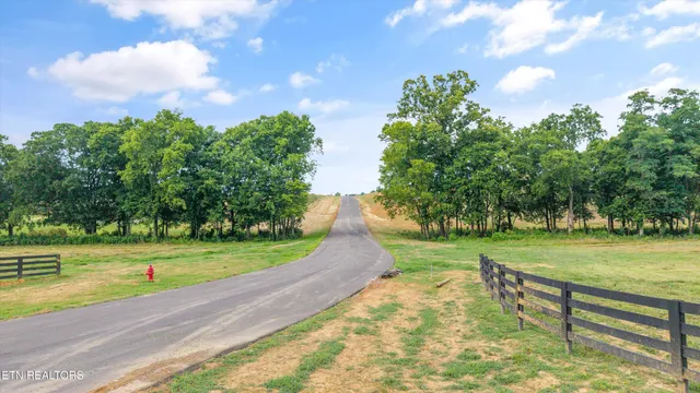 $279,900 | 20 Summerset Drive, Talbott, TN 37877