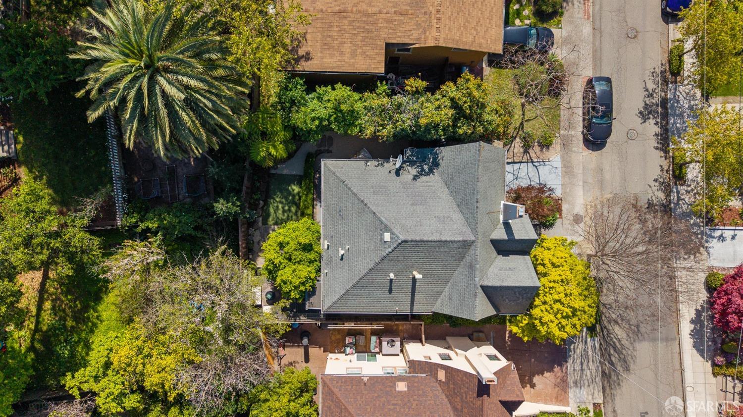 1335 Bates Road Oakland, CA 94610 - Photo 28 of 43 Gallery Image 28