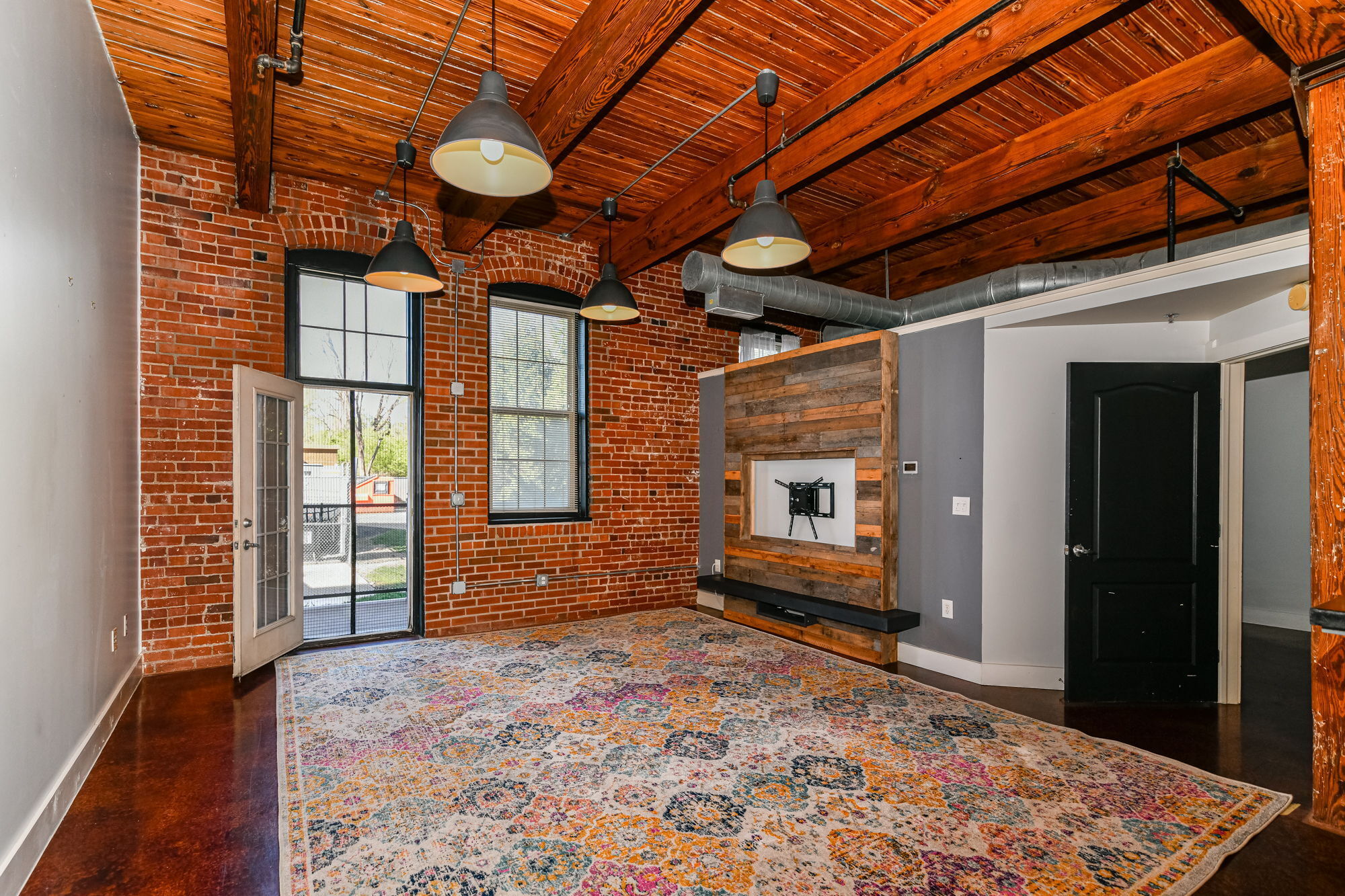 55 South Harding Street, Unit 103 Indianapolis, IN 46222 - Photo 2 of 29