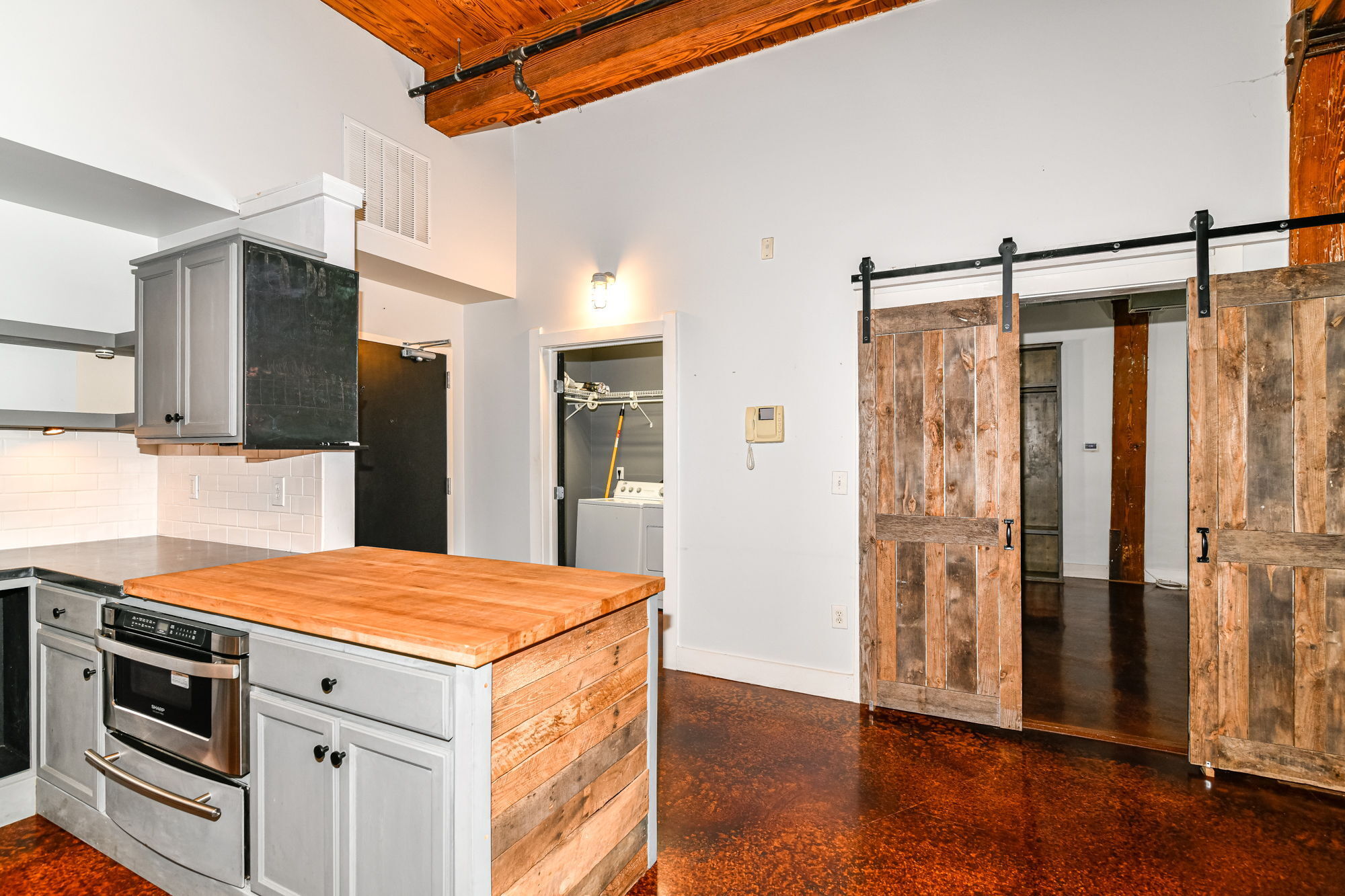 55 South Harding Street, Unit 103 Indianapolis, IN 46222 - Photo 9 of 29