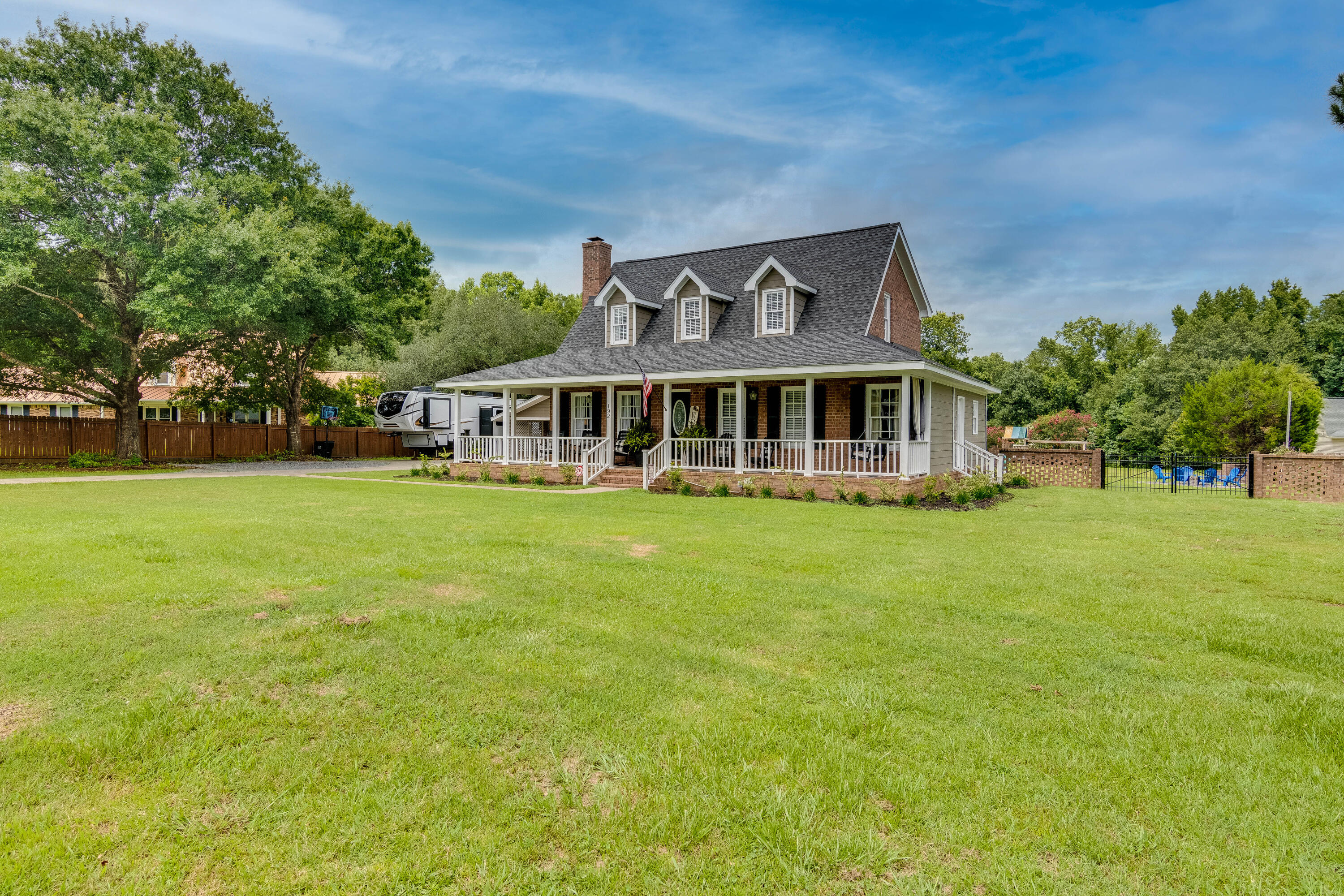 192 Columns Road Summerville, SC 29483 - Photo 5 of 53 columnsrd-47