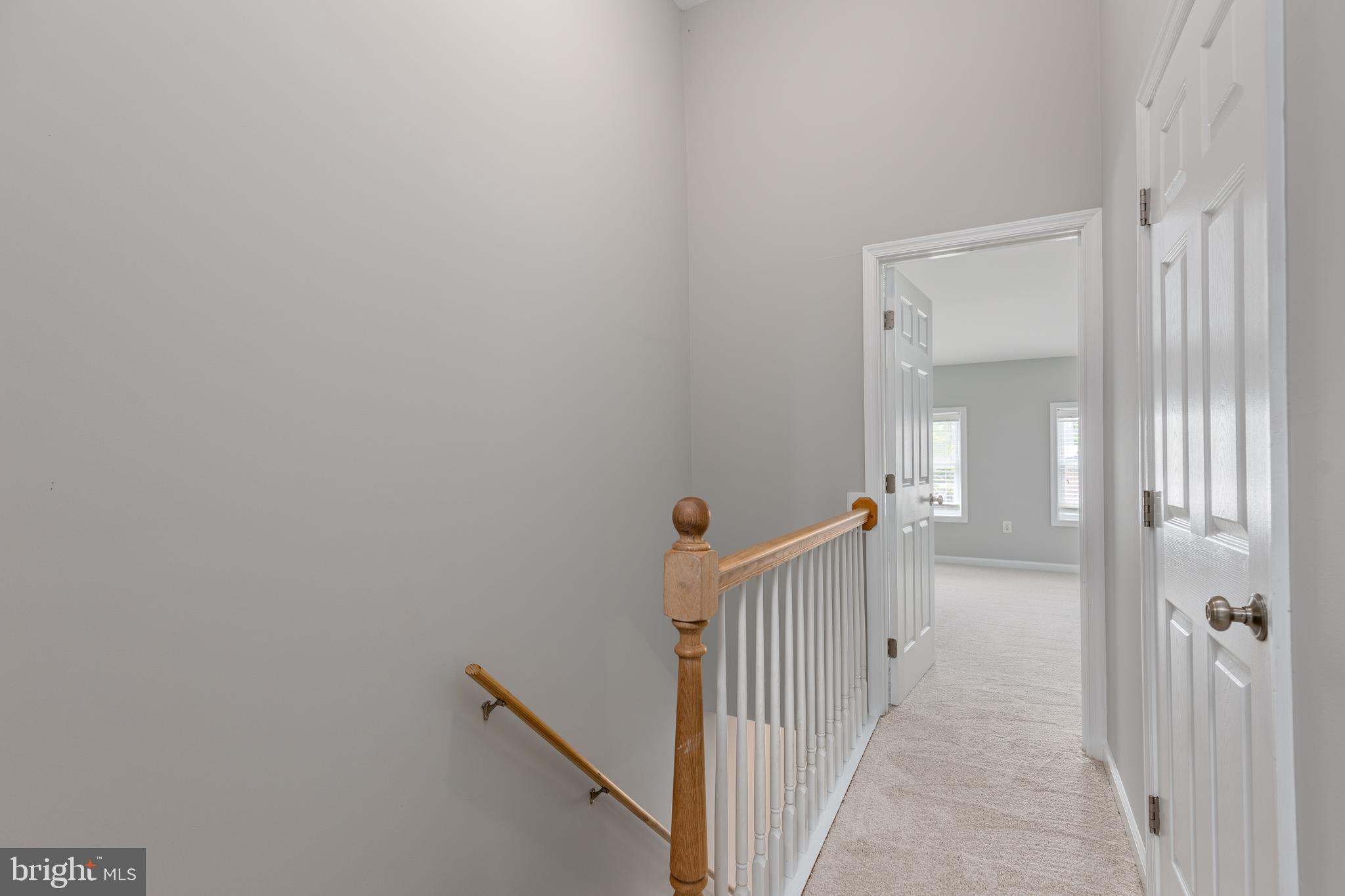 305 South Castle Street Baltimore, MD 21231 - Photo 16 of 28 a view of a hallway