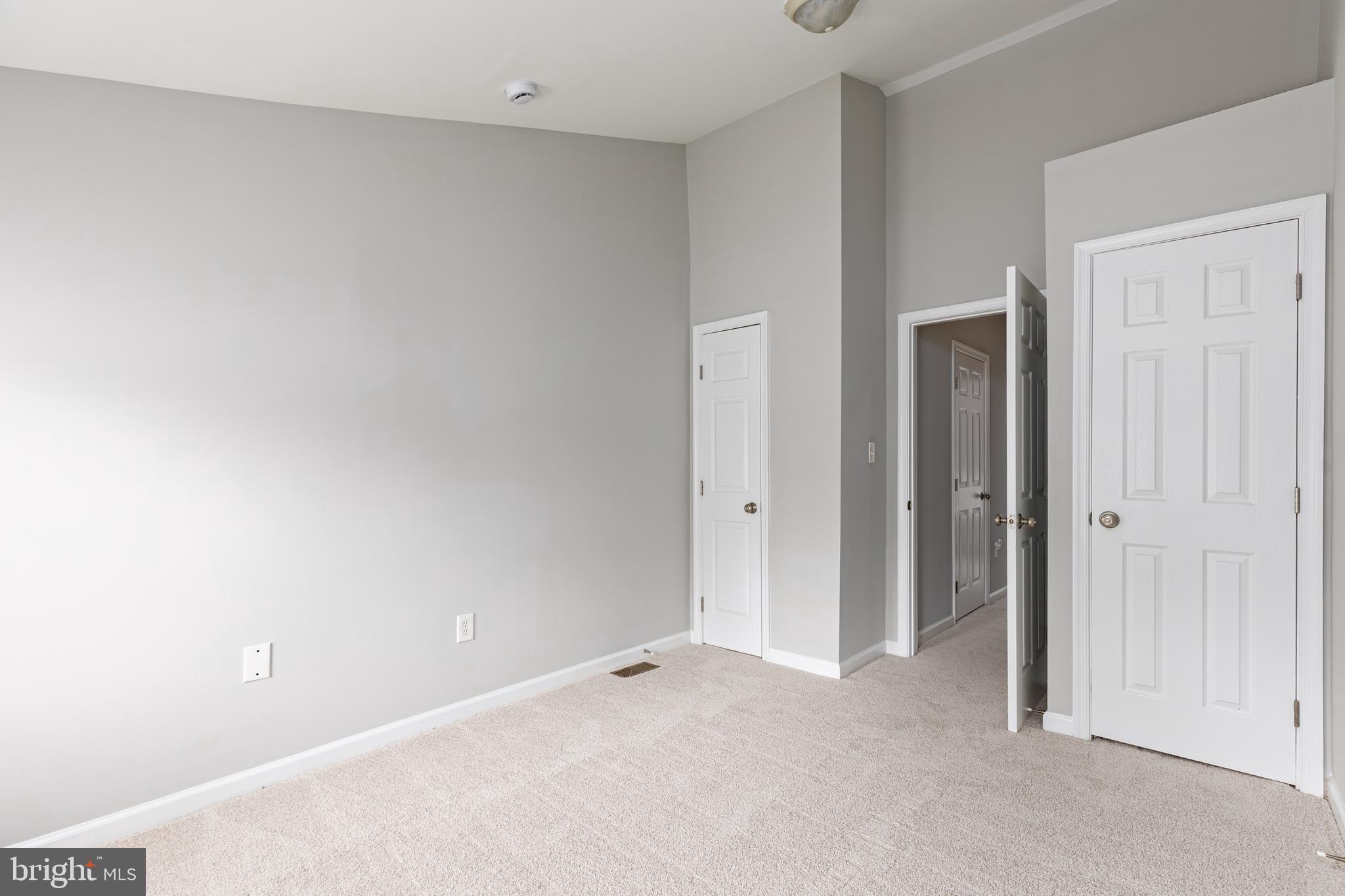 305 South Castle Street Baltimore, MD 21231 - Photo 21 of 28 a view of an empty room