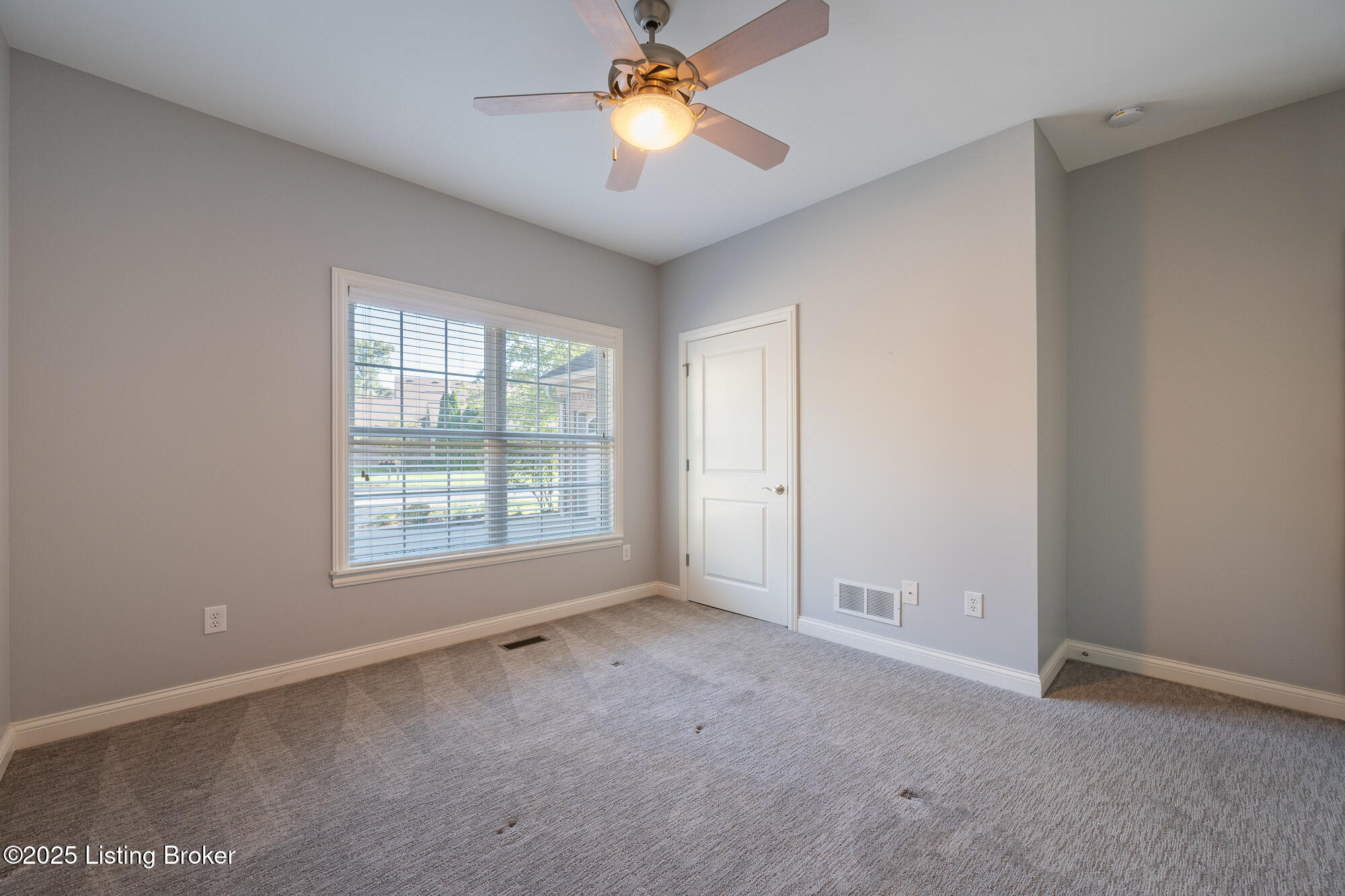 10622 Riva Road Louisville, KY 40223 - Photo 24 of 43 10622 Riva Rd-29