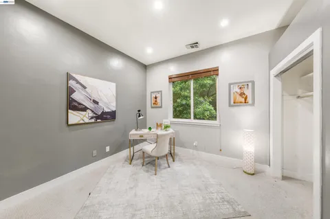 $1,995,000 | 7010 Pinehaven Road, Oakland, CA 94611