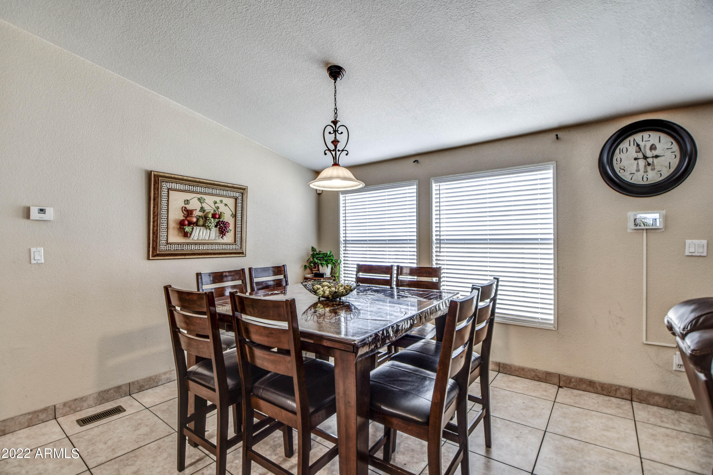 3136 West Monte Vista Road Phoenix, AZ 85009 - Photo 11 of 29 DINING 4