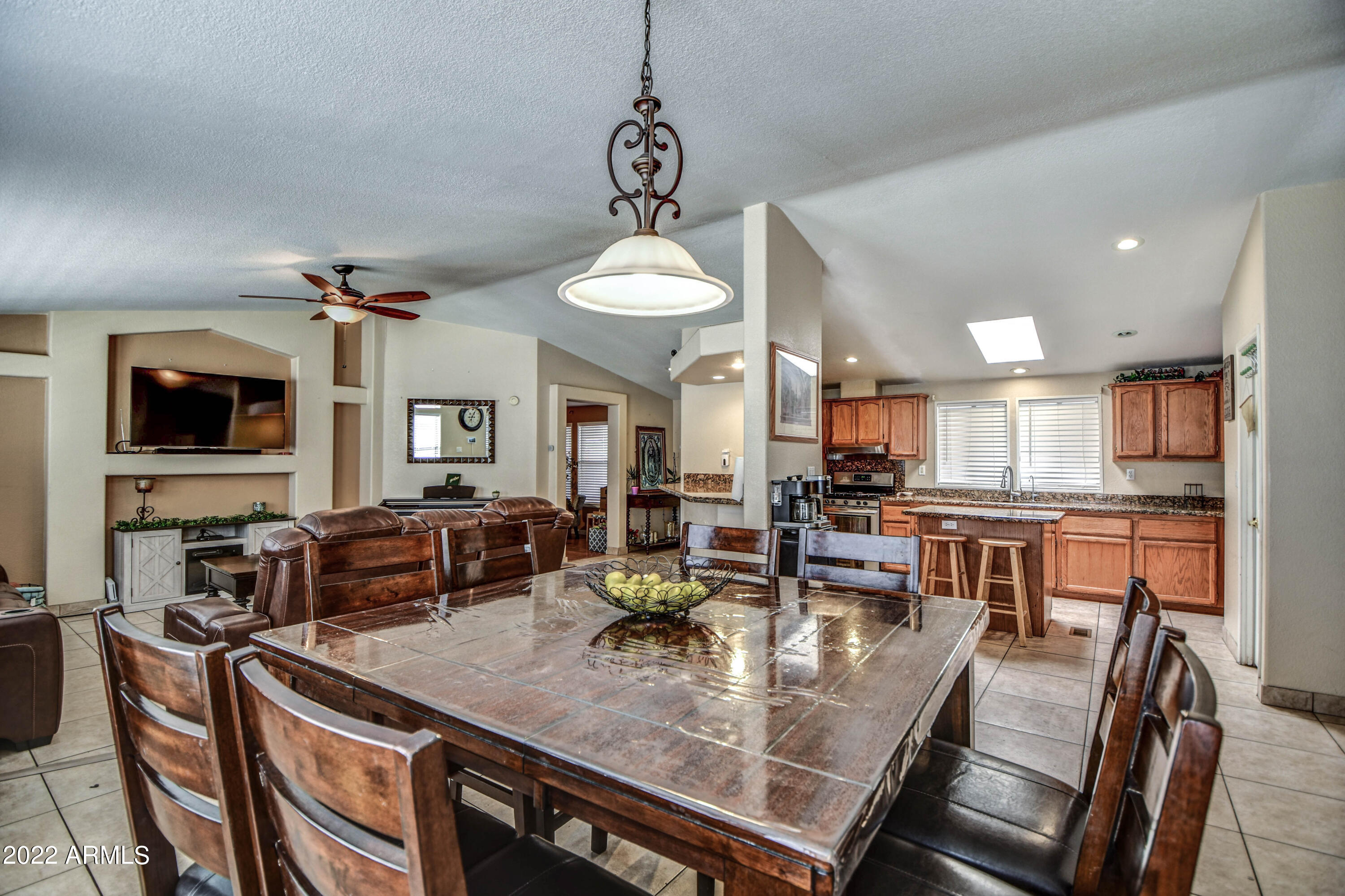 3136 West Monte Vista Road Phoenix, AZ 85009 - Photo 12 of 29 DINING 2