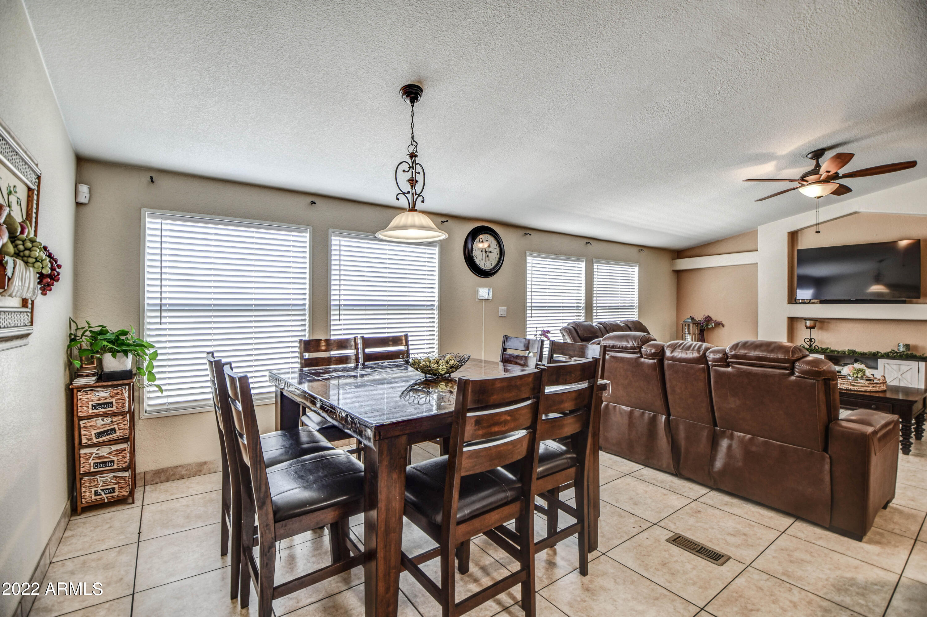 3136 West Monte Vista Road Phoenix, AZ 85009 - Photo 10 of 29 DINING 1