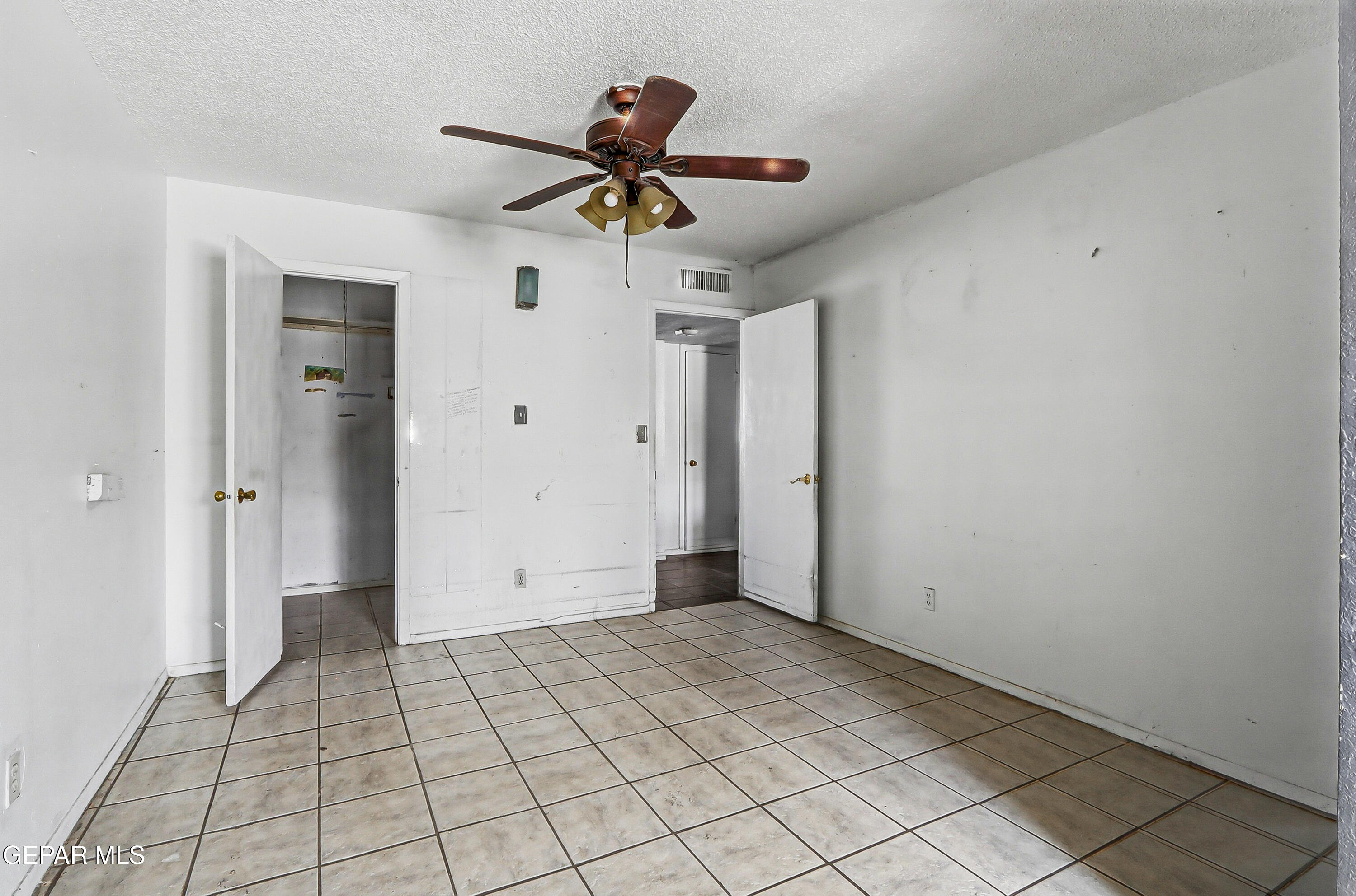 907 Tamarisk Street Anthony, TX 79821 - Photo 11 of 19 907 Tamarisk-12