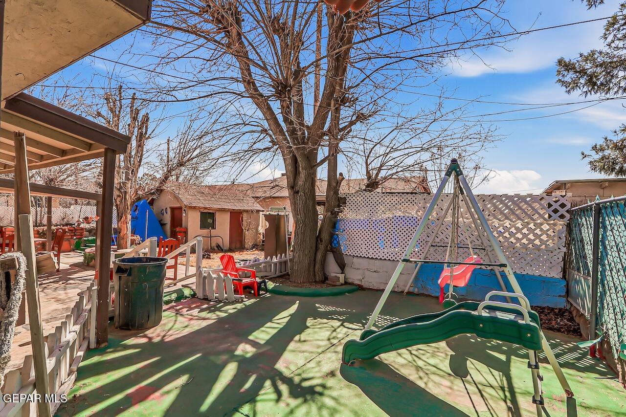 907 Tamarisk Street Anthony, TX 79821 - Photo 17 of 19 907 Tamarisk-18