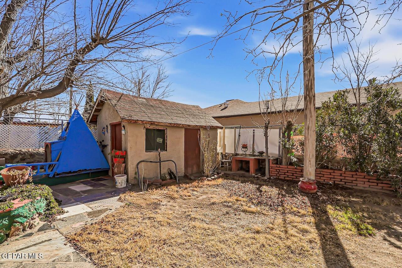 907 Tamarisk Street Anthony, TX 79821 - Photo 19 of 19 907 Tamarisk-20
