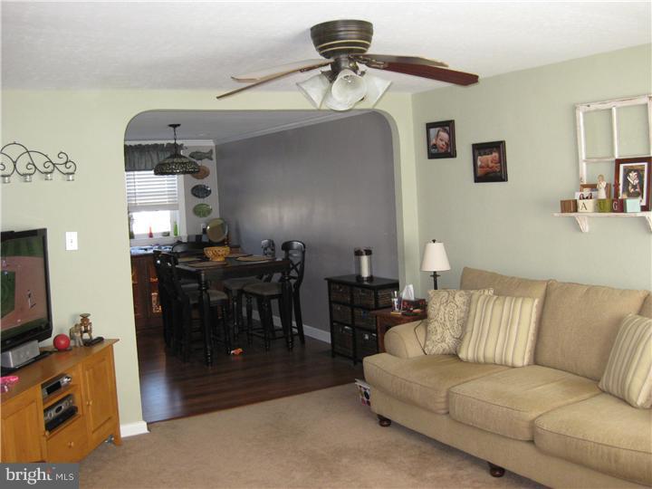 3421 Decatur Street Philadelphia, PA 19136 - Photo 11 of 18 Dining Room