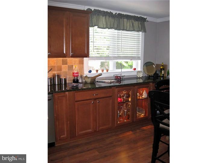 3421 Decatur Street Philadelphia, PA 19136 - Photo 7 of 18 Kitchen