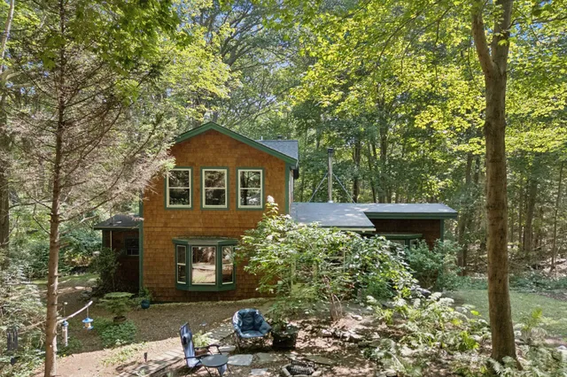 $725,000 | 4 Wiley Street, Portland, ME 04108