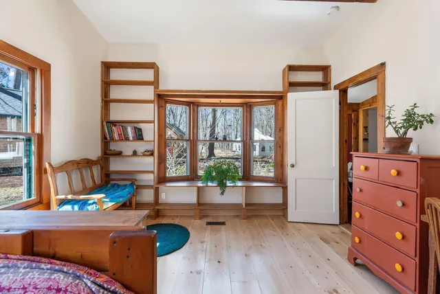 $725,000 | 4 Wiley Street, Portland, ME 04108