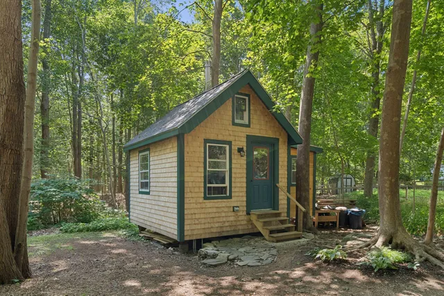 $725,000 | 4 Wiley Street, Portland, ME 04108