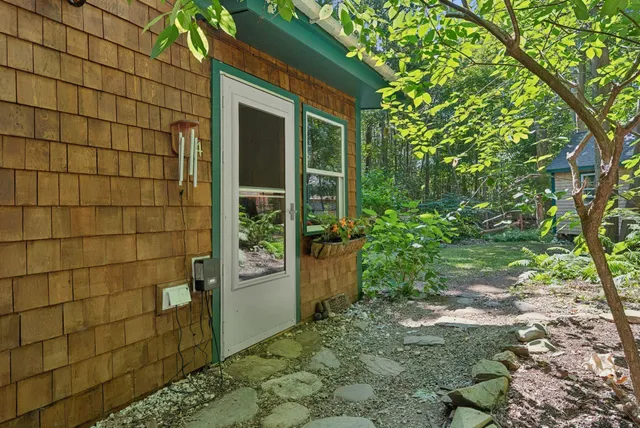 $725,000 | 4 Wiley Street, Portland, ME 04108